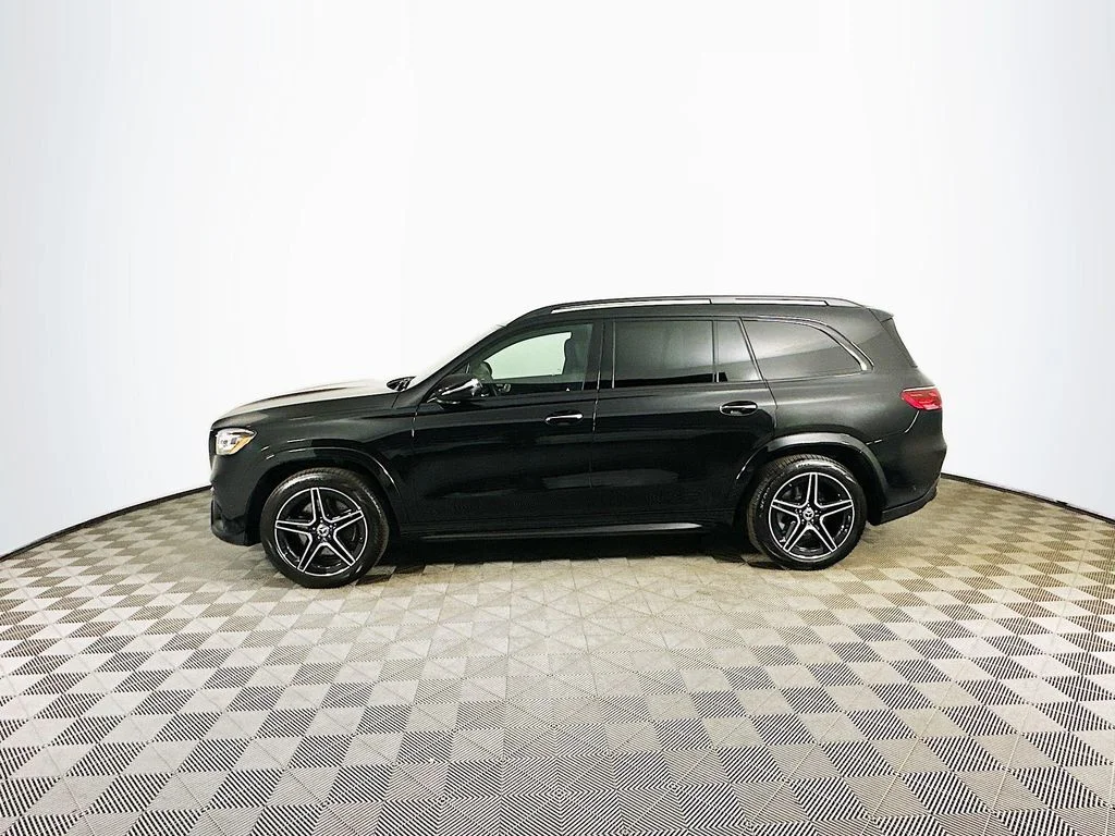 Used 2025 Black Mercedes-Benz GLS 450 image 3