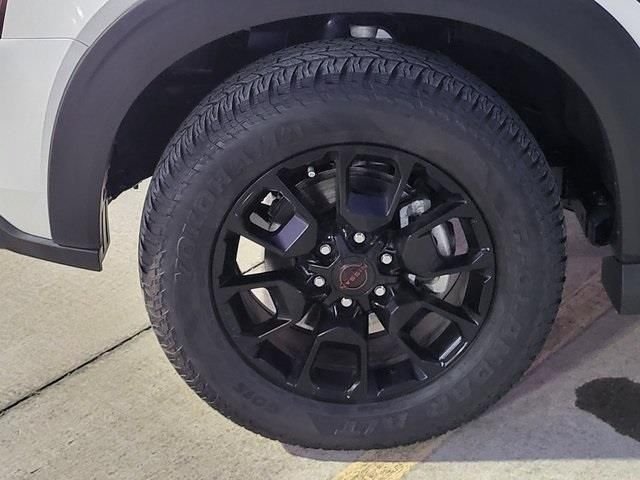 2025 Nissan Armada PRO-4X - Photo 9