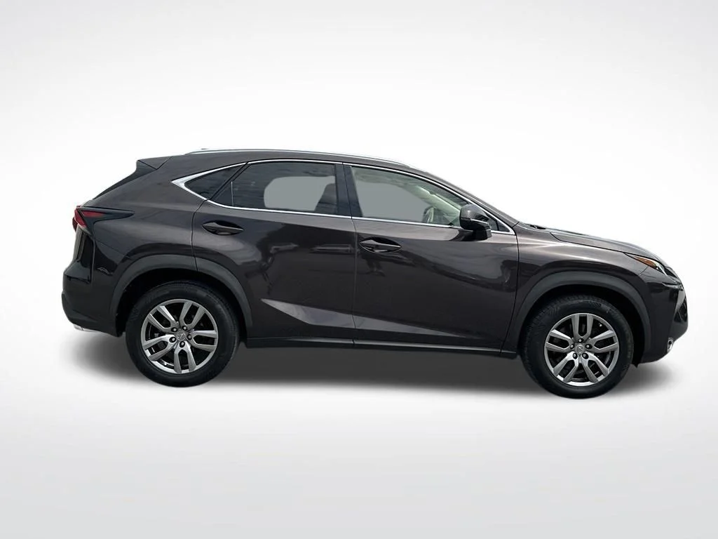Used 2015 Red Lexus 200t image 8