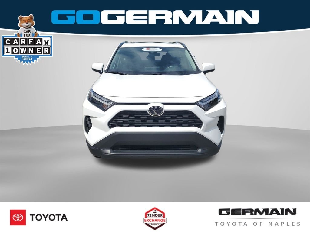 Used 2025 White Toyota XLE image 3