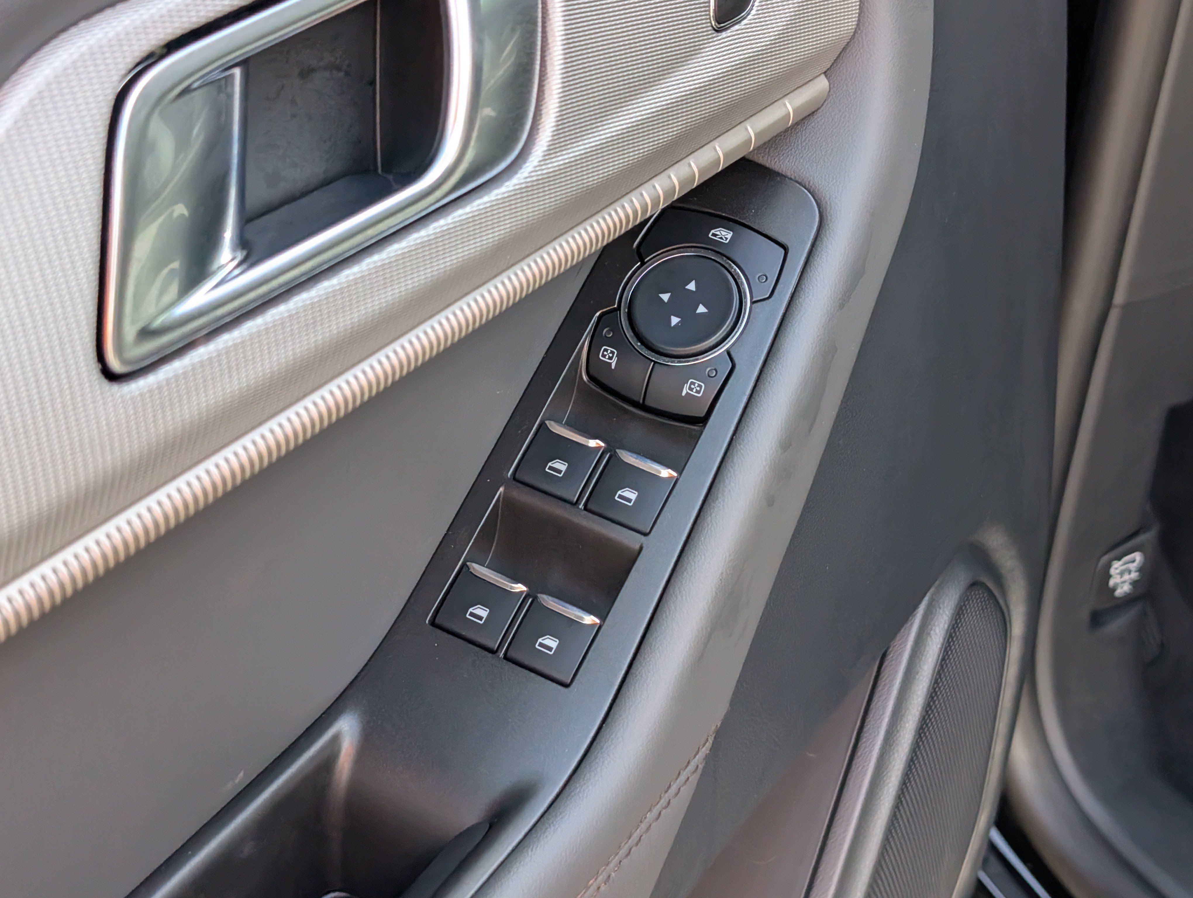 New 2026 Agate Black Metallic FORD Active image 17