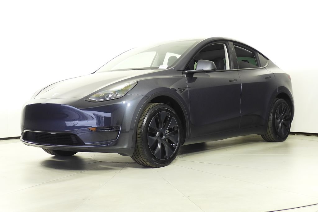 Used 2025 Tesla Model Y Long Range with VIN 7SAYGDED2SF225822 for sale in Santa Ana, CA