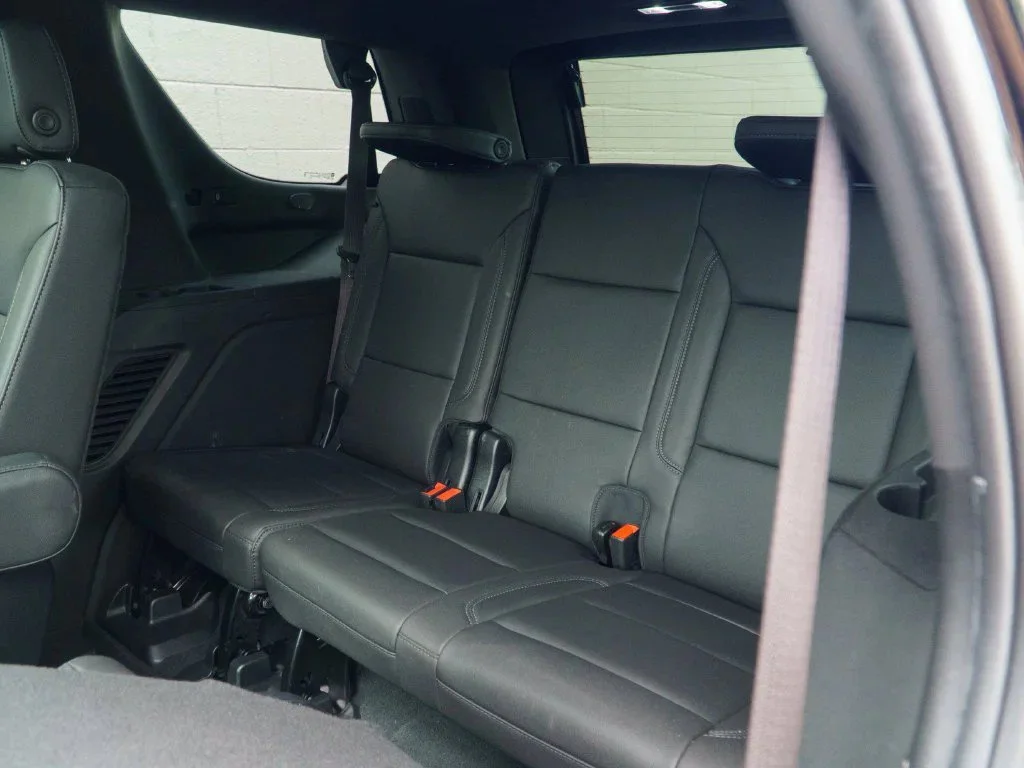 Used 2023 BLACK Chevrolet LT image 19