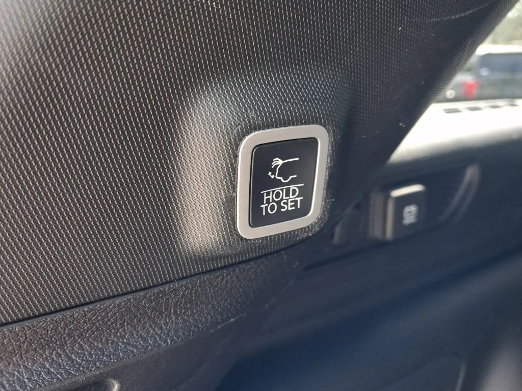Used 2024 Black Jeep 4xe image 11