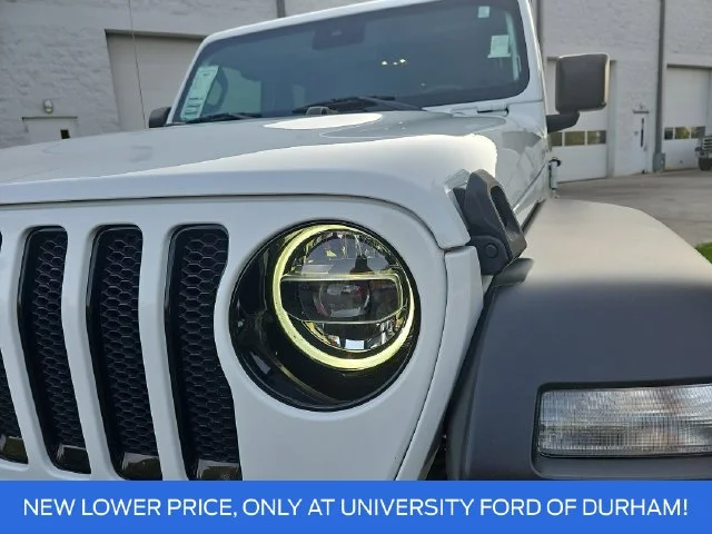 Used 2021 White Jeep Unlimited Sport Altitude image 27
