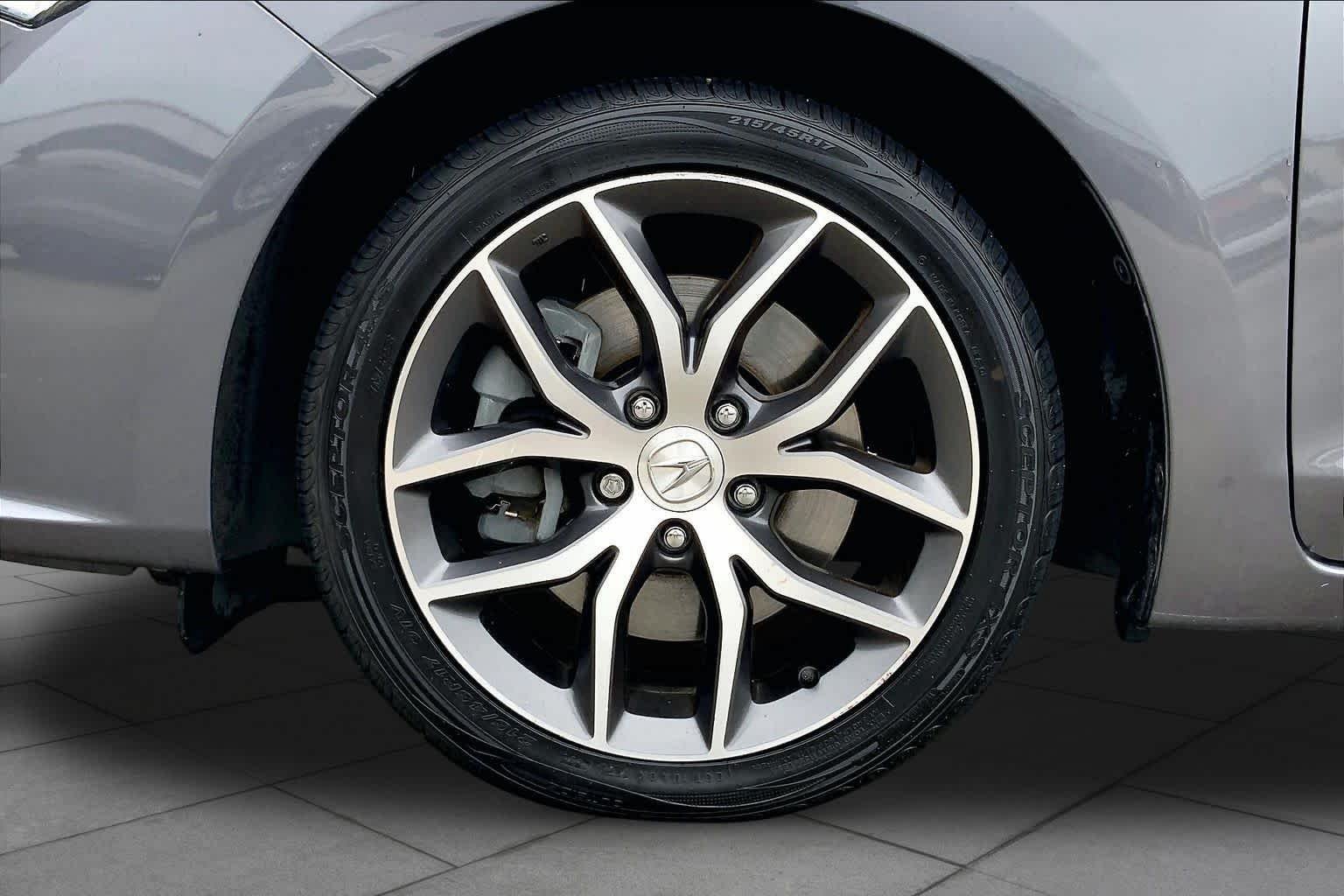 Used 2021 Modern Steel Metallic Acura w/Premium Package image 11