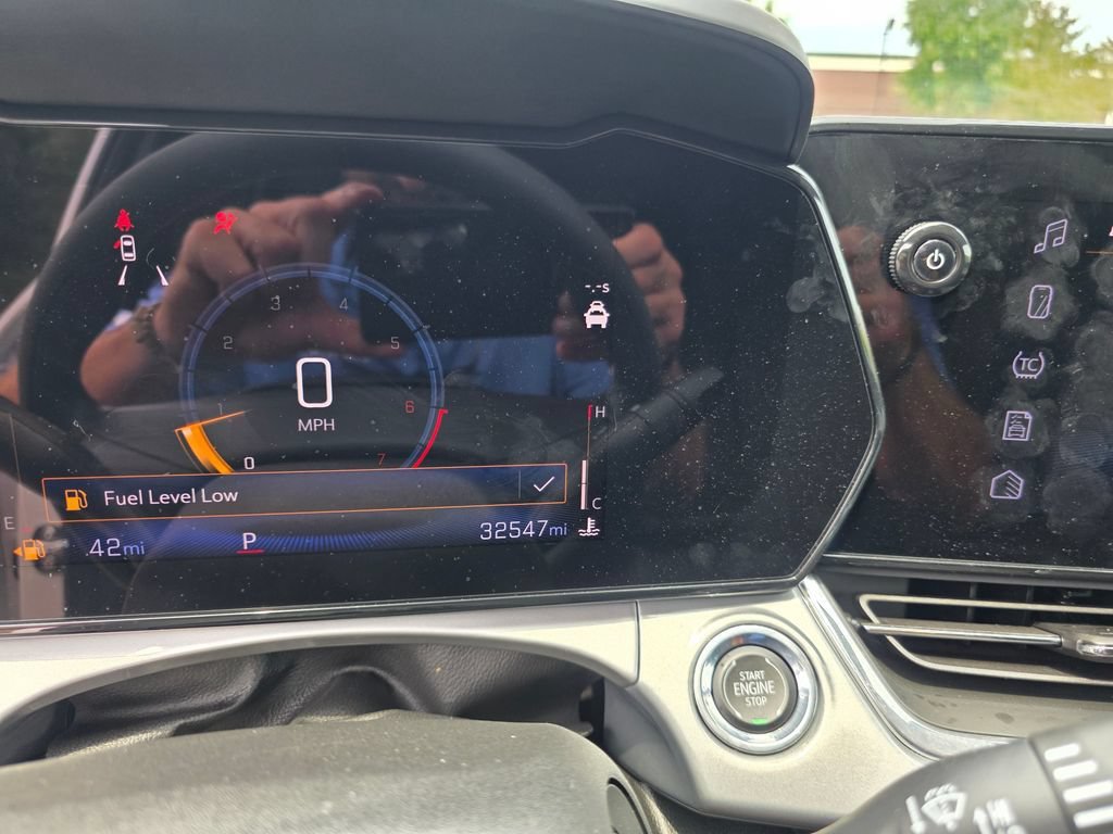 Certified Used 2025 Summit White Chevrolet LT image 20