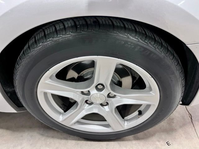 Used 2017 Silver Chevrolet 1LT image 10
