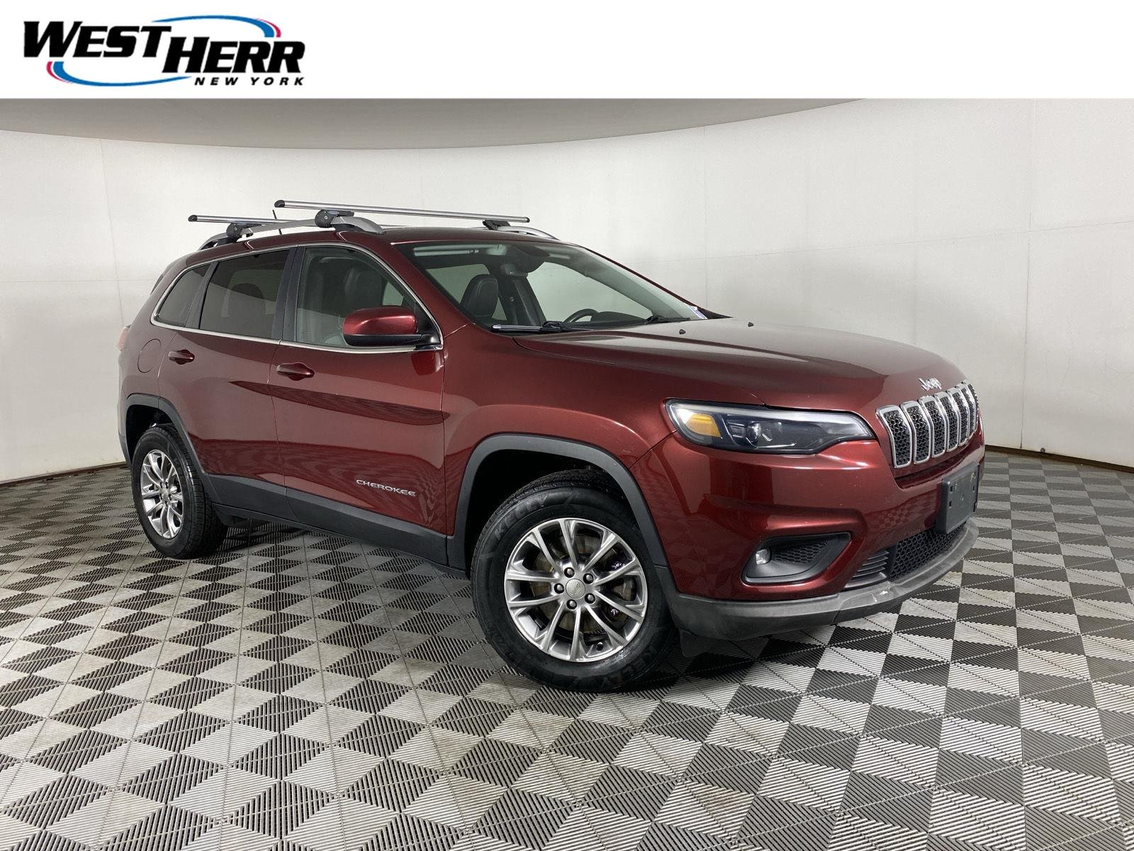 Used 2019 Velvet Red Pearlcoat Jeep Latitude Plus image 1