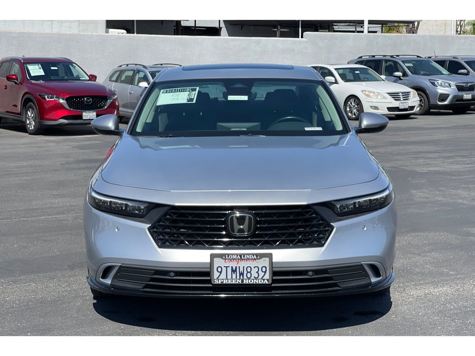 Used 2025 Solar Silver Metallic Honda EX-L image 9