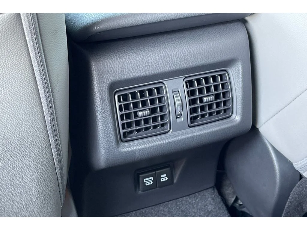Used 2025 Ice Cap Toyota SE image 41