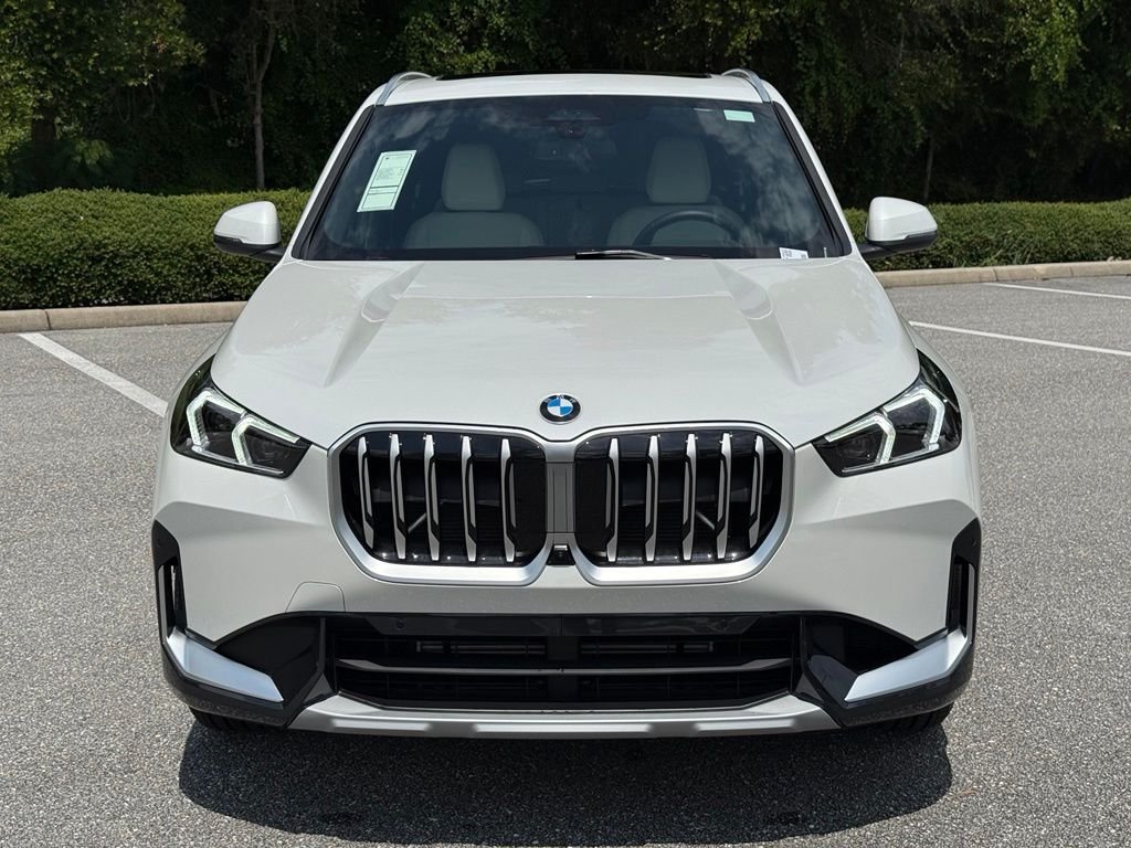 New 2026 White BMW xDrive28i image 7