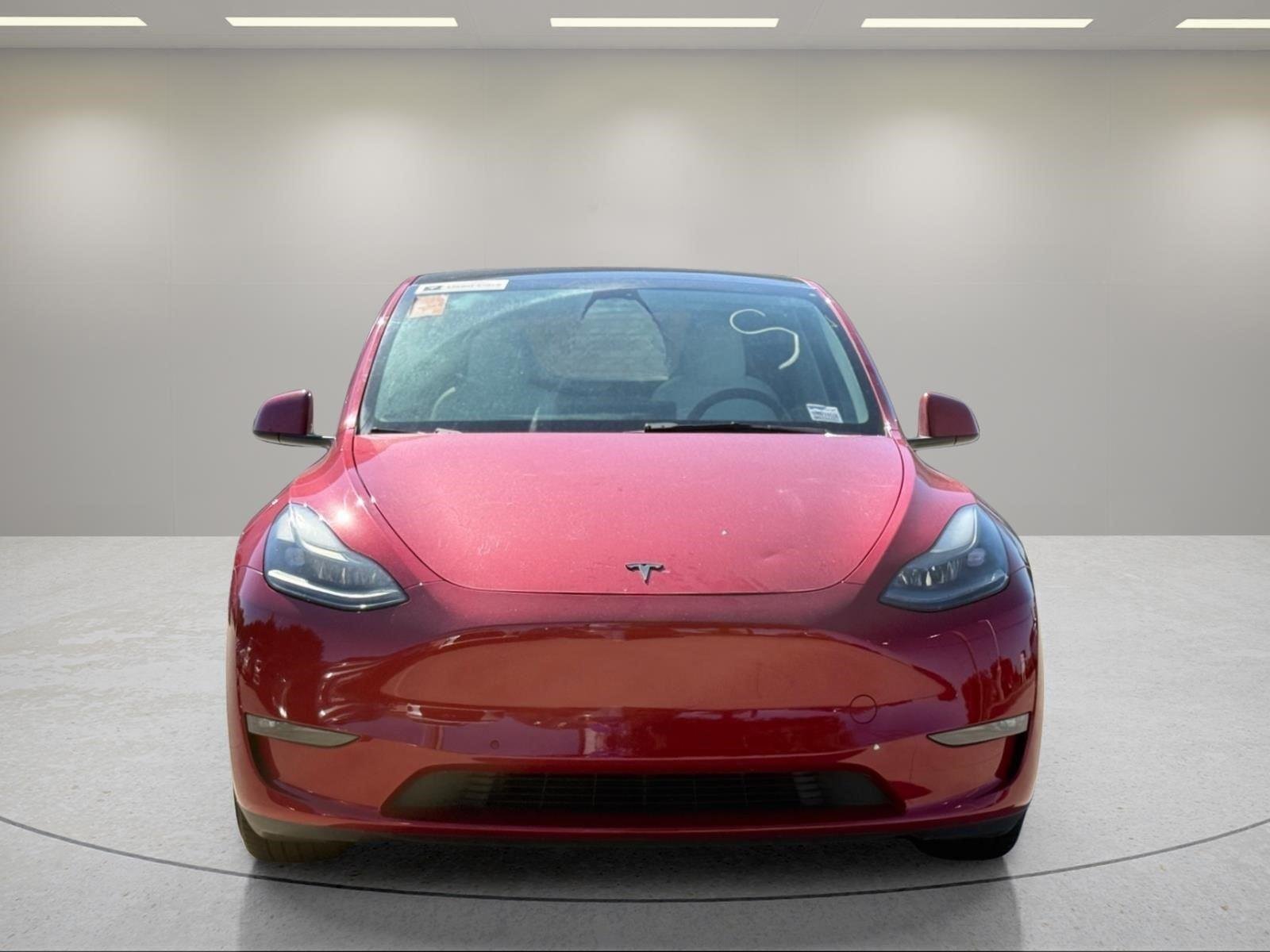 Used 2022  Tesla Performance image 2