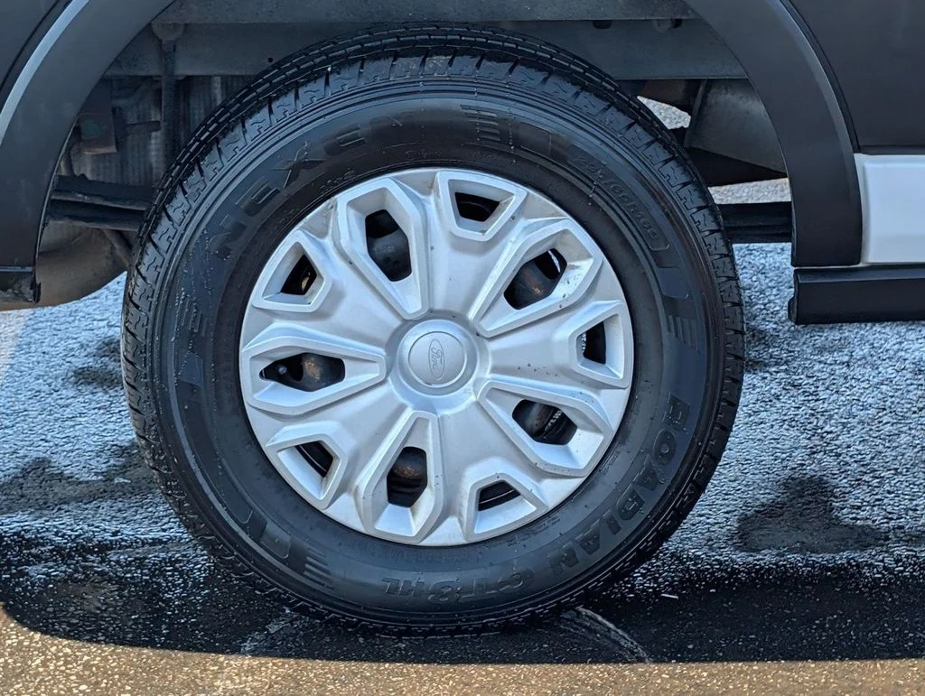 Used 2022 White Ford XLT image 20