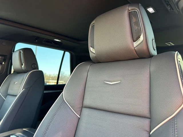 2026 Cadillac Escalade Luxury - Photo 25