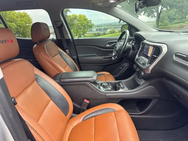 Used 2020 Silver GMC AT4 image 11