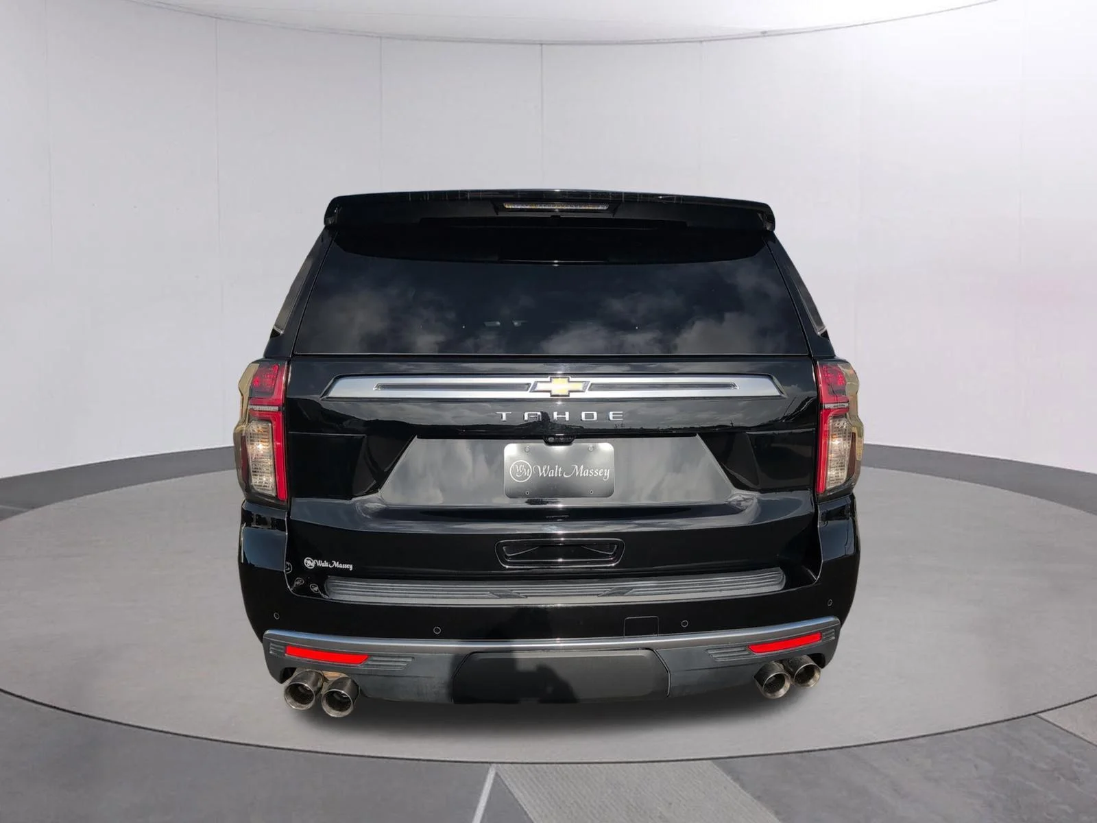 Used 2023 Black Chevrolet High Country image 4