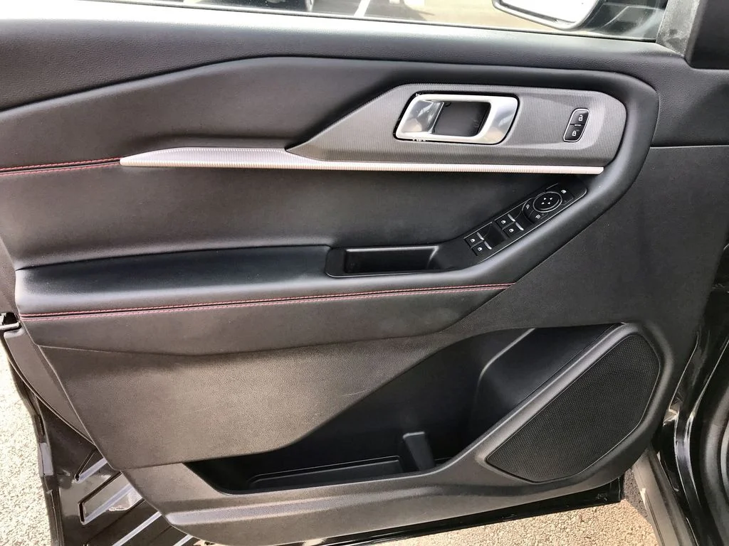 Used 2025 Black Ford ST-Line image 13