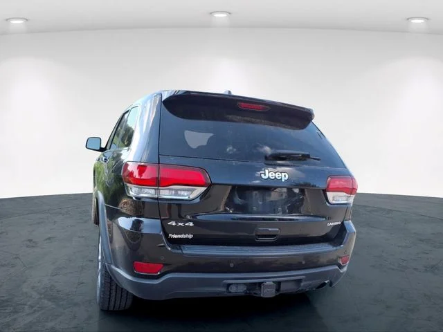 Used 2021 Black Jeep Laredo E image 19