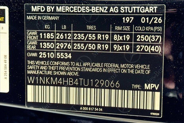 New 2026 Obsidian Black Metallic Mercedes-Benz GLC 300 image 60