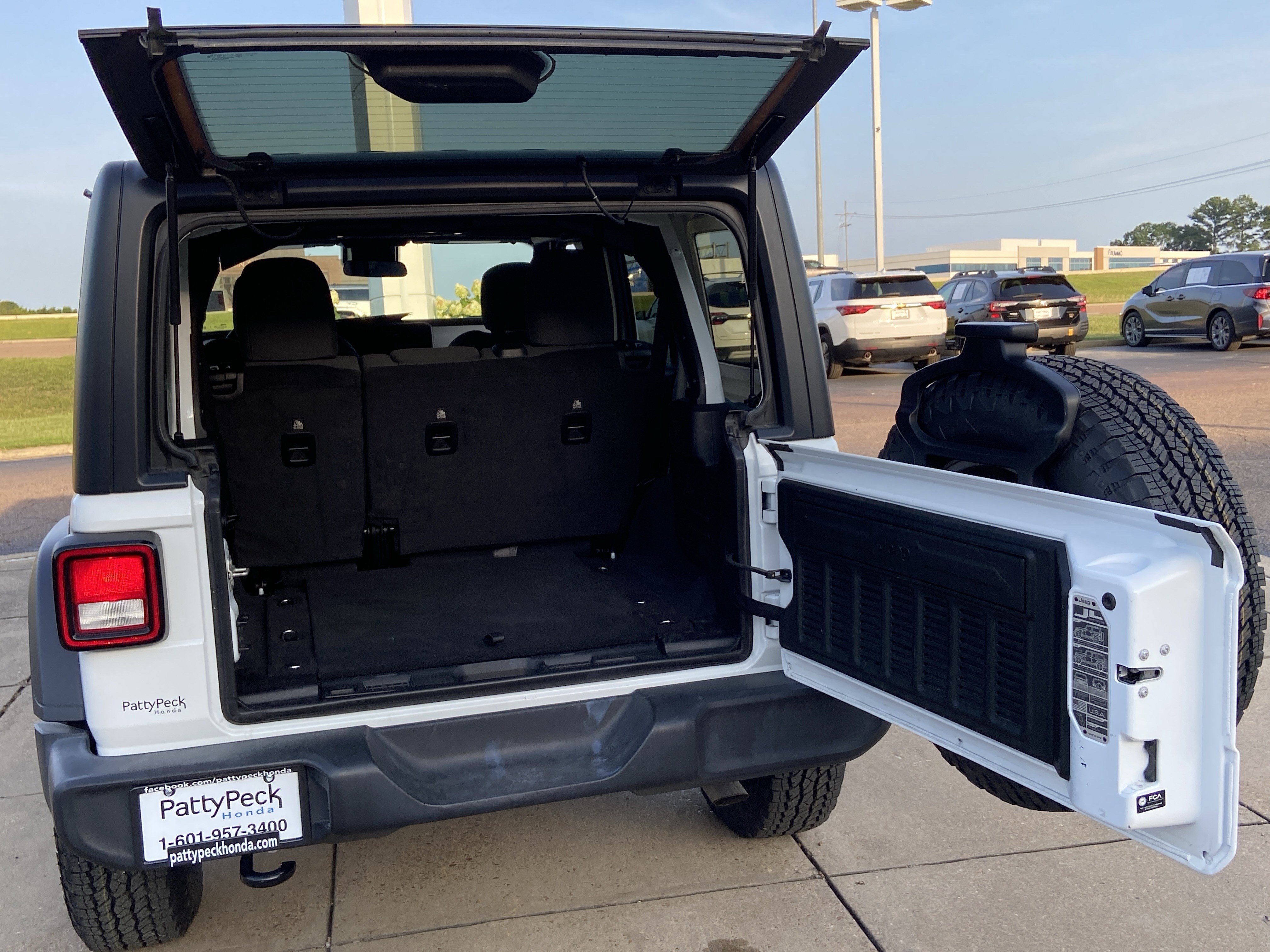Used 2024 Bright White Clearcoat Jeep Sport S image 26