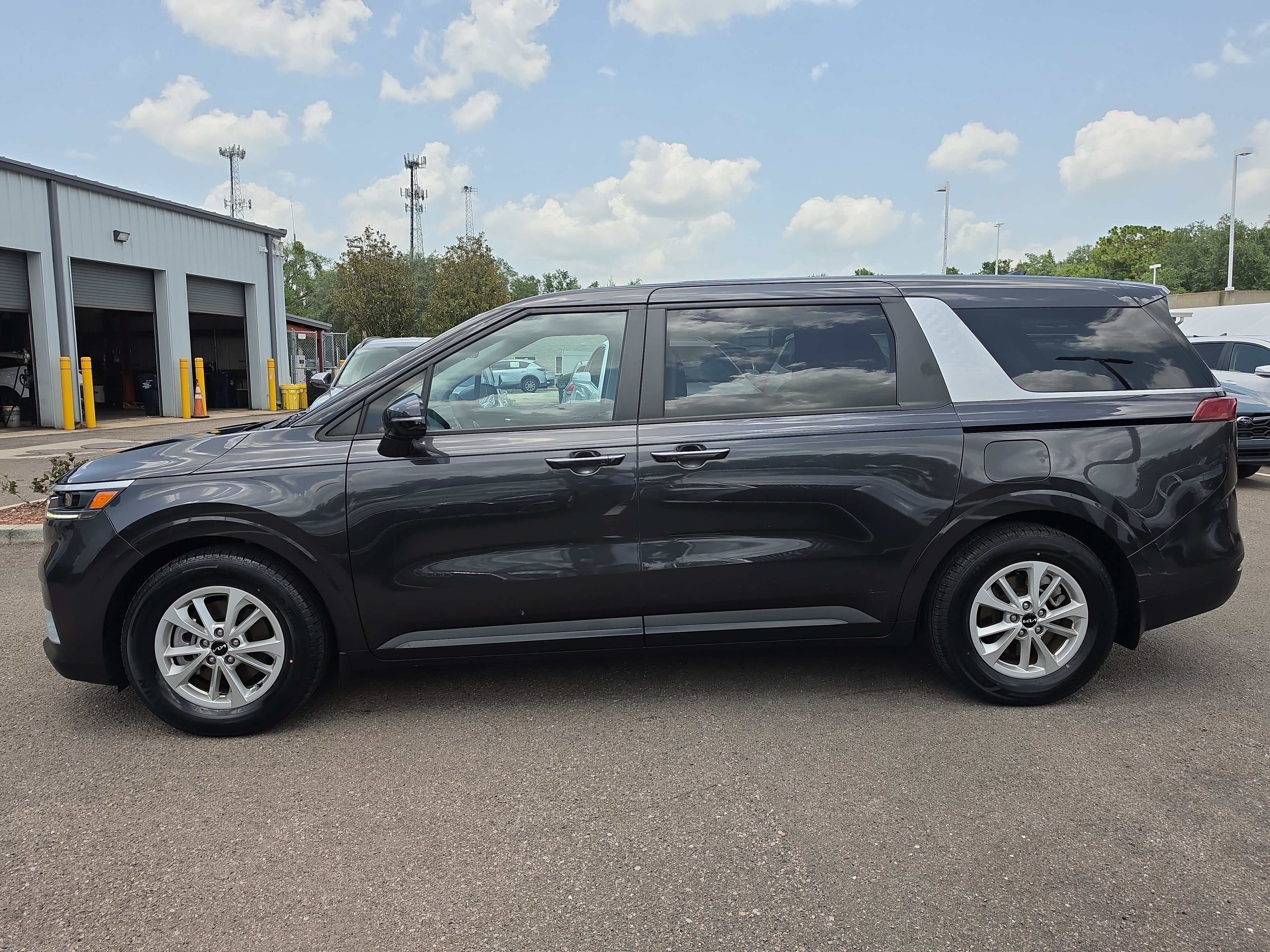 Certified Used 2024 Panthera Metal Kia LX image 5