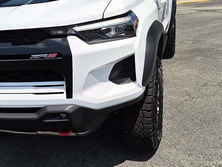 2026 Chevrolet Colorado ZR2 - Photo 9