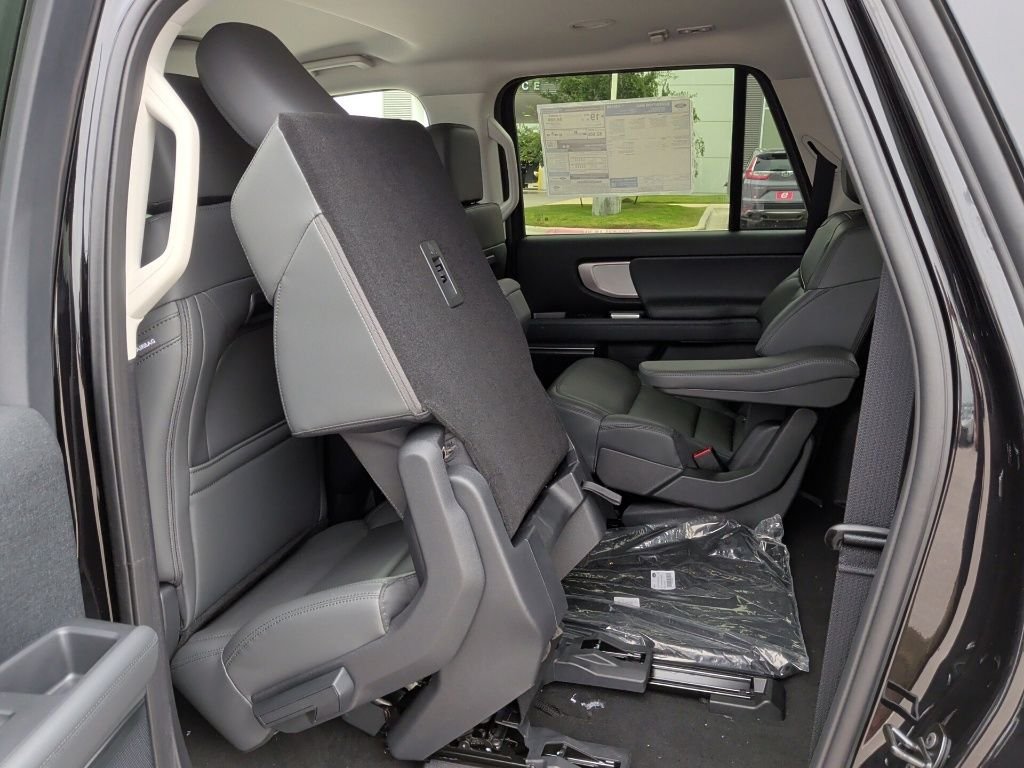 New 2026 Agate Black Metallic Ford MAX Active image 34