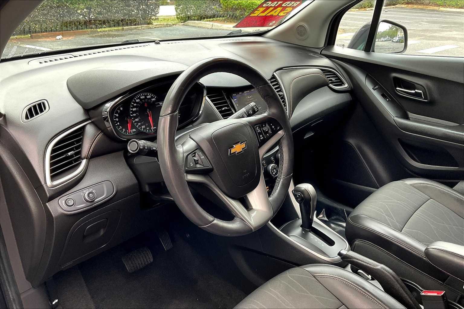 2022 Chevrolet Trax LT - Photo 14