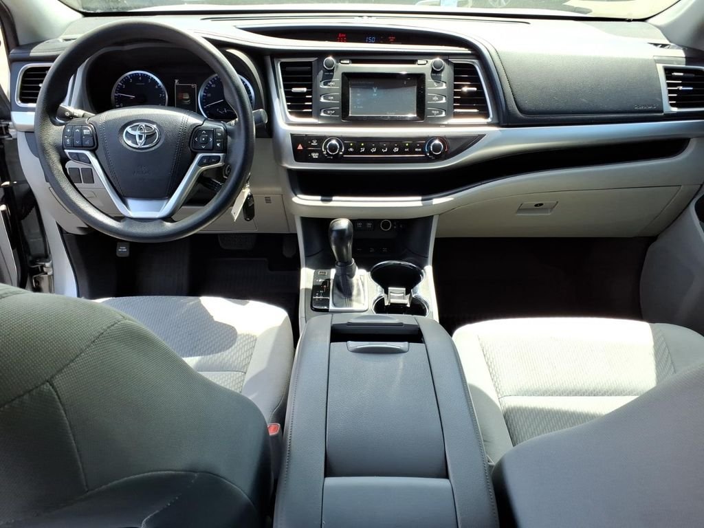 Used 2019 Celestial Silver Metallic Toyota LE image 7