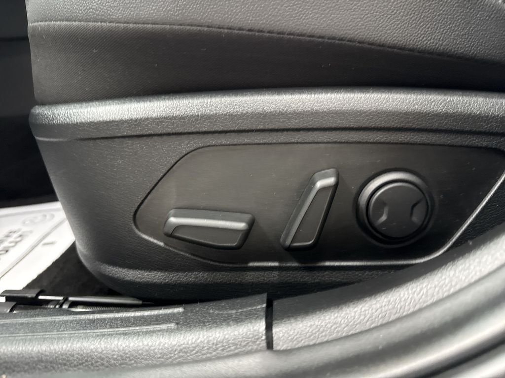 Used 2024 White Hyundai Limited image 13