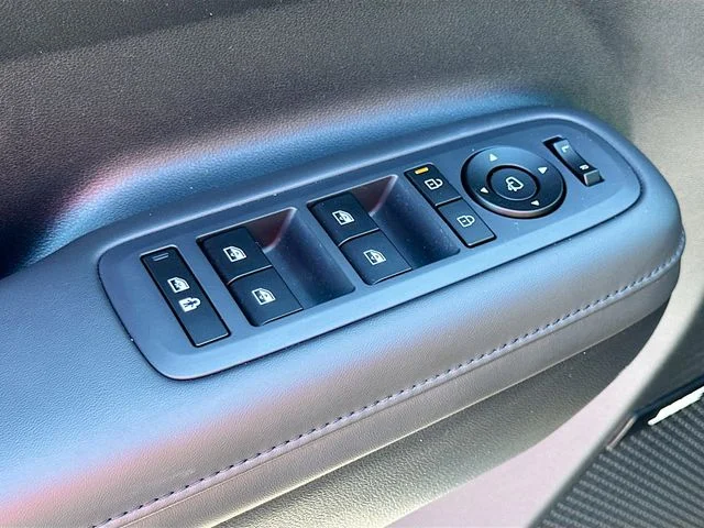 Used 2025 Gray Hyundai Calligraphy image 18