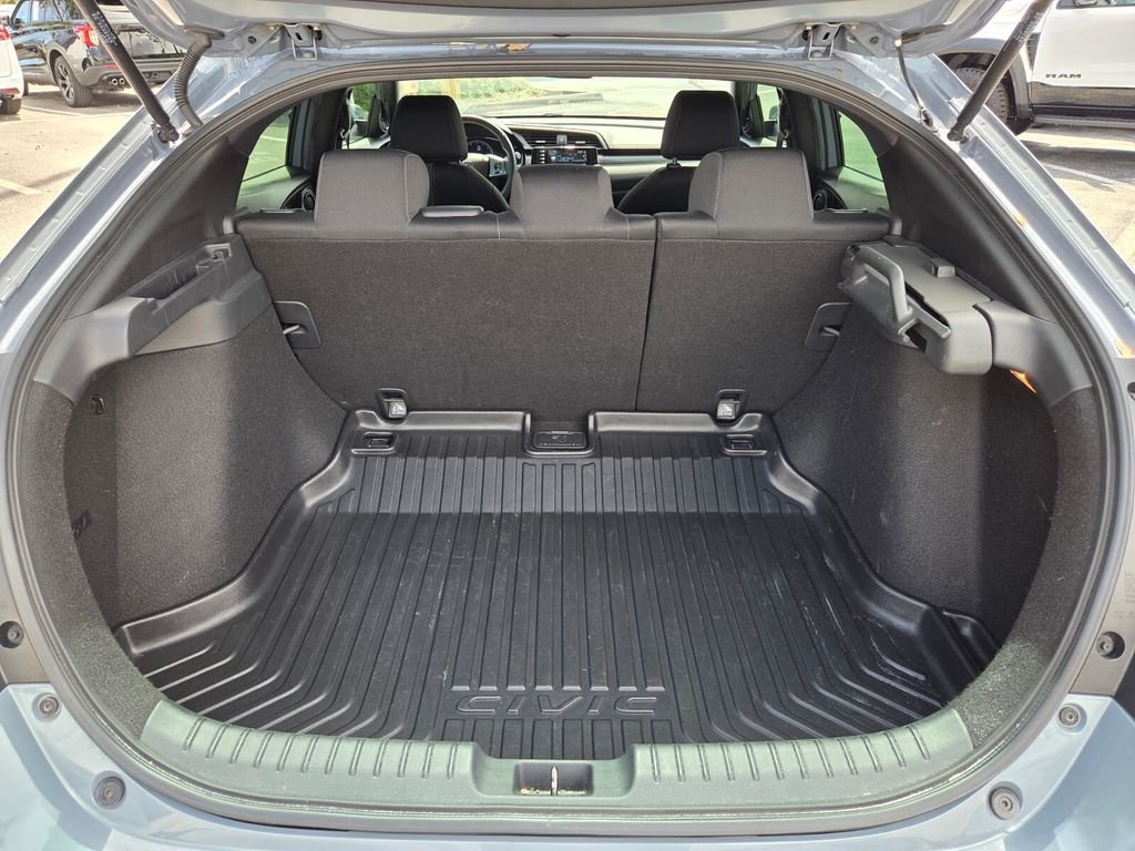 Used 2020  Honda EX image 9