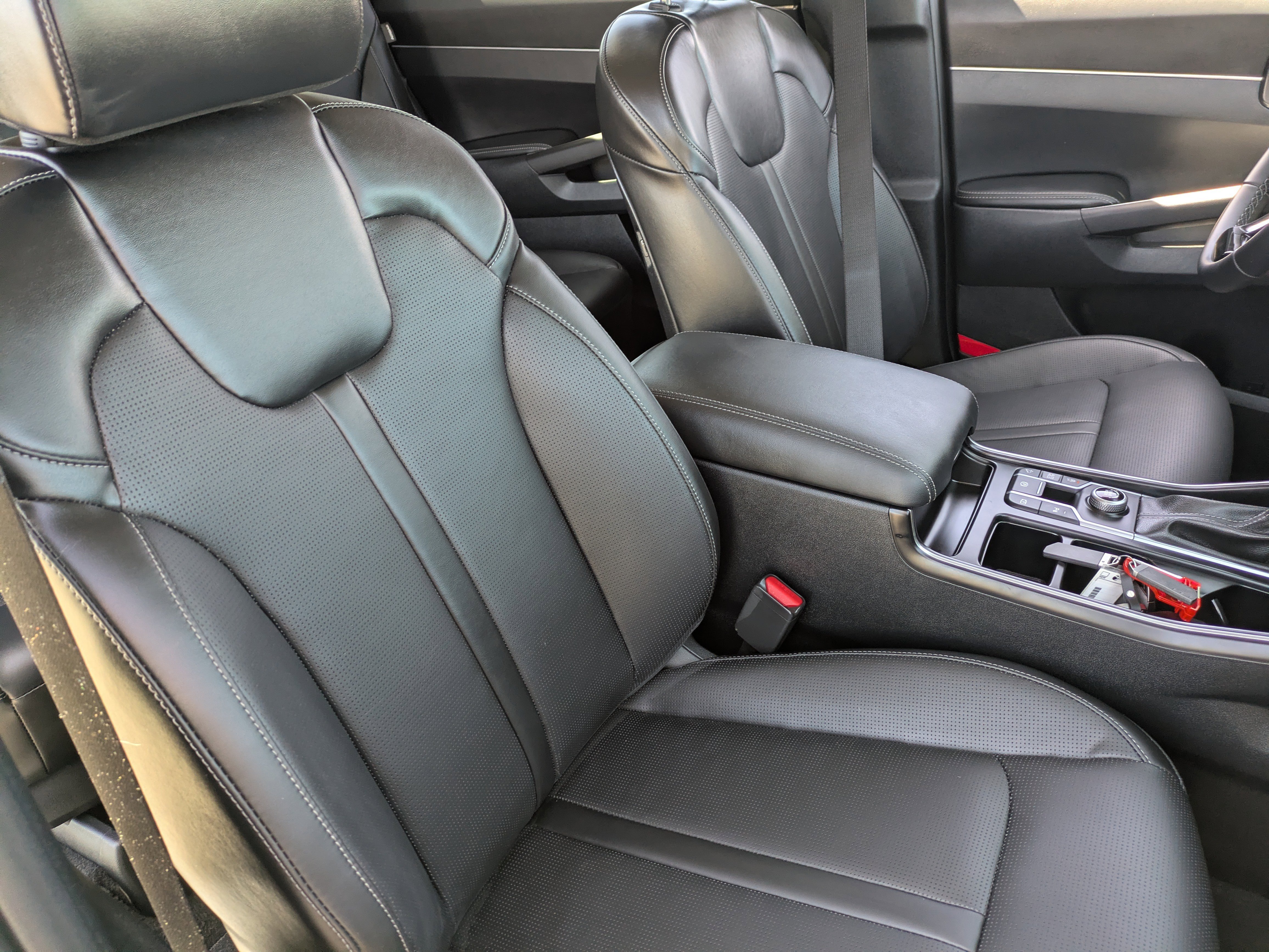 2025 Kia Sorento S - Photo 11