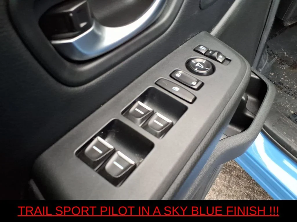 Used 2024 Blue Honda TrailSport image 15
