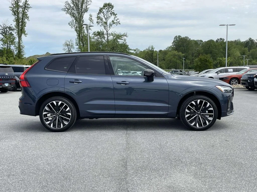 New 2026 Denim Blue Metallic Volvo Ultra image 27