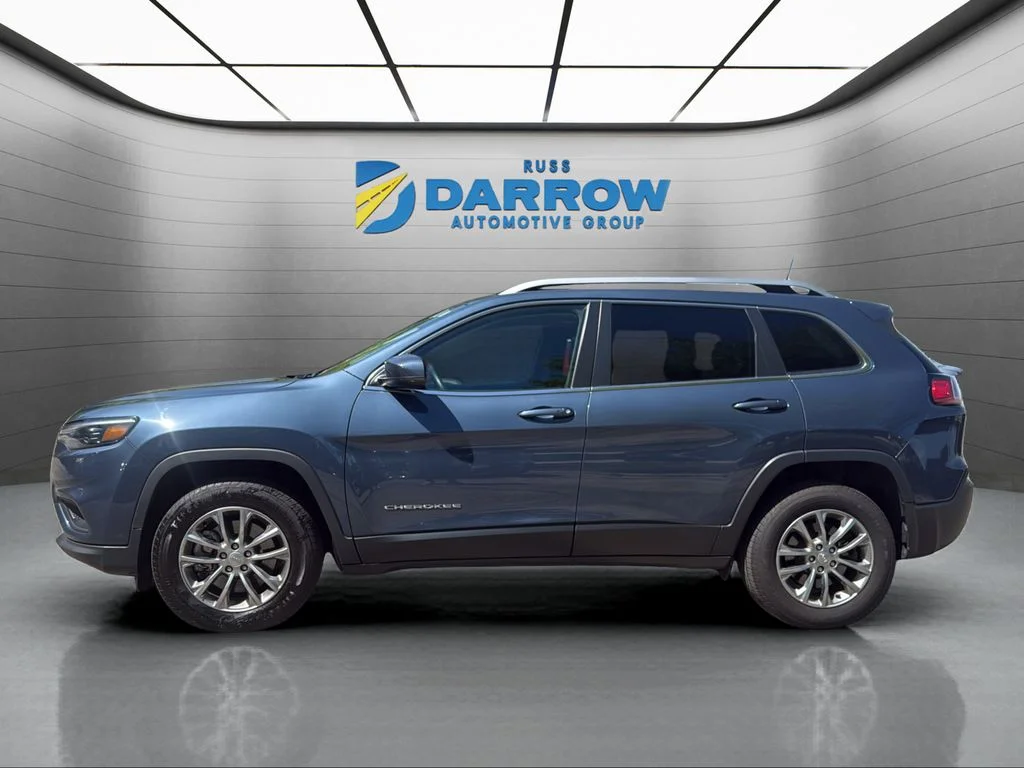 Used 2020 Blue Jeep Latitude Plus image 2