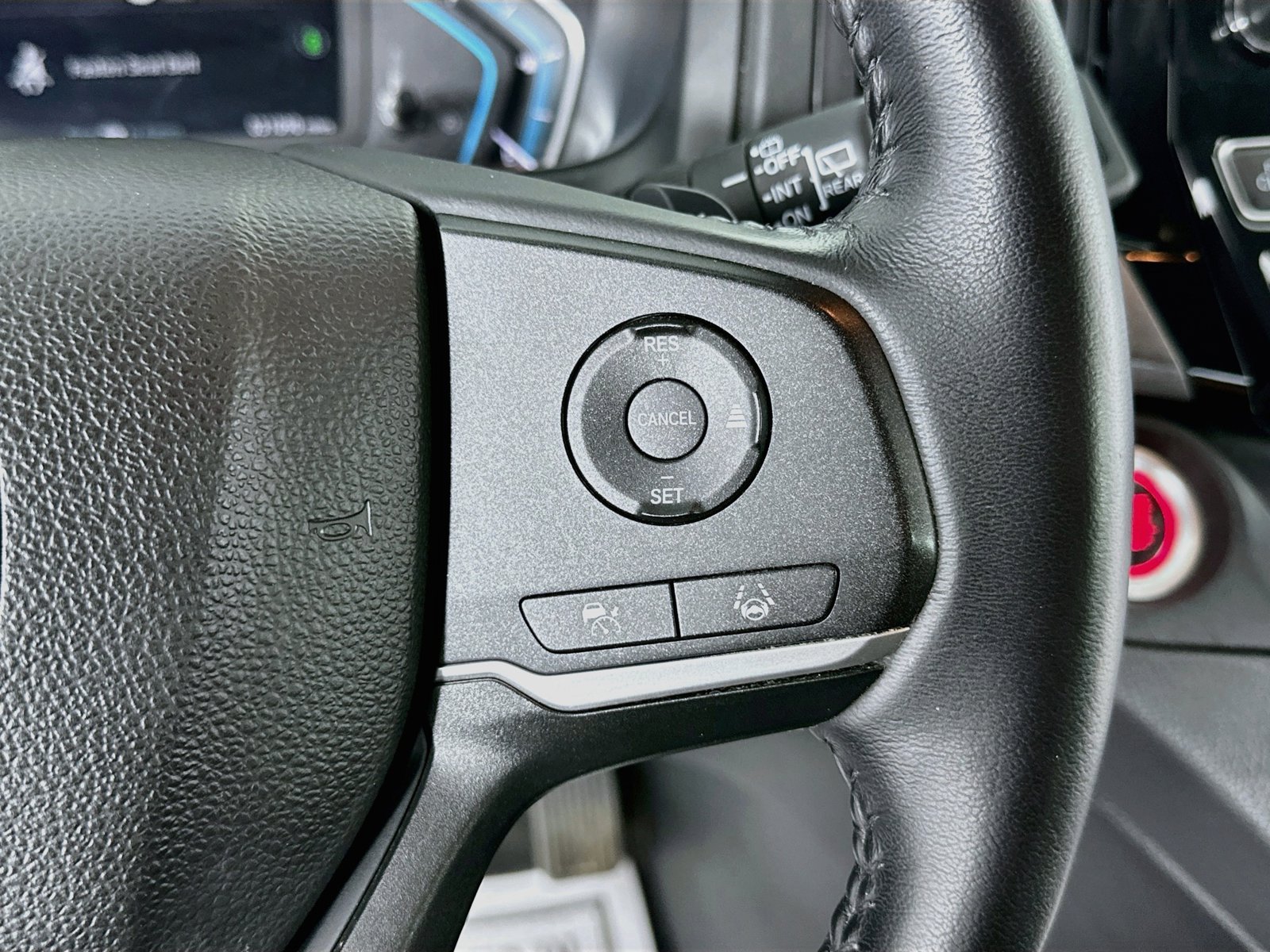 2024 Honda Odyssey EX-L - Photo 15