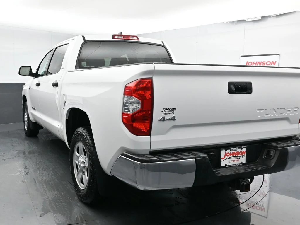 Used 2021 White Toyota SR5 image 5