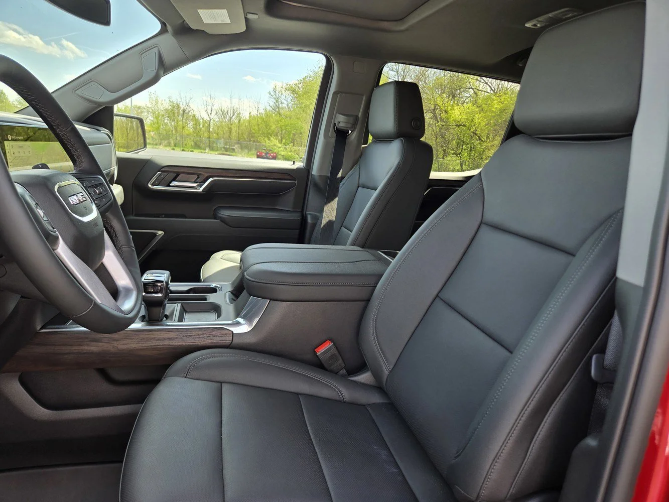 2026 GMC Sierra 1500 SLT - Photo 20