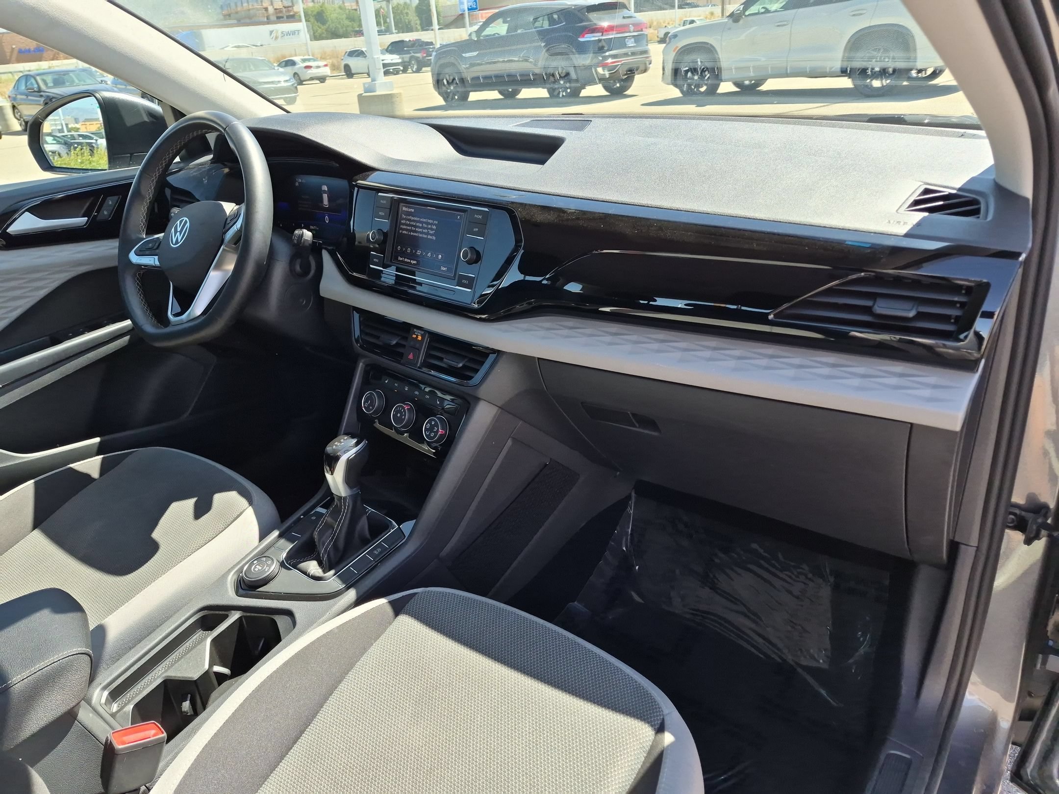 Used 2024 Platinum Gray Metallic Volkswagen S image 31