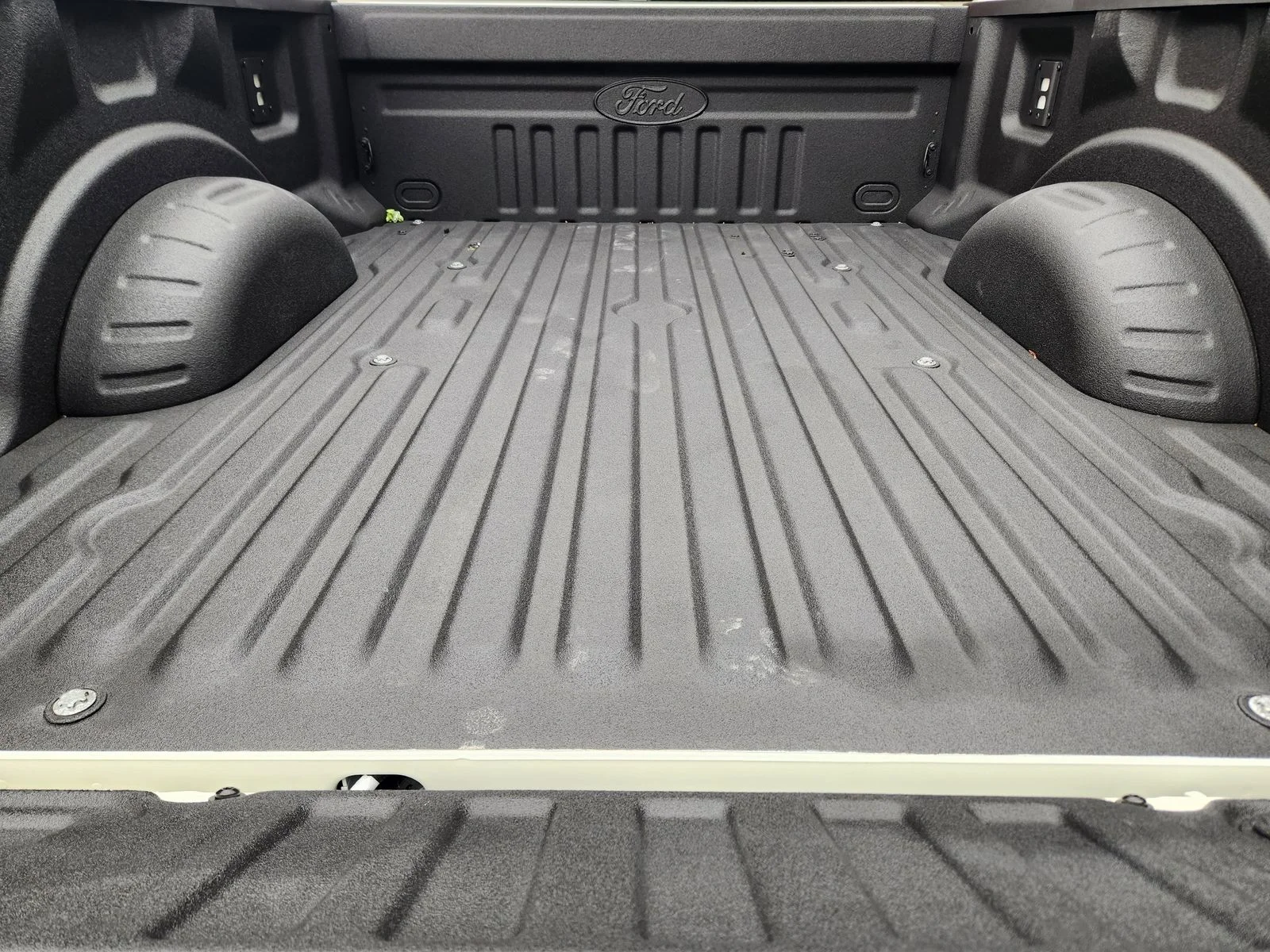 New 2026 Star White Metallic Tri-Coat Ford F-250® Lariat® image 23