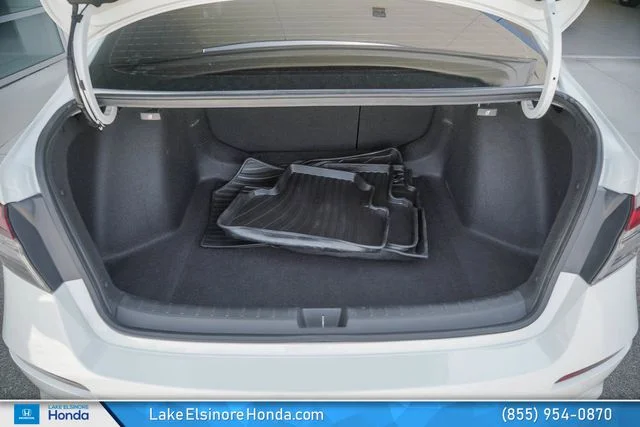 Used 2025 Platinum White Pearl Honda Sport image 29