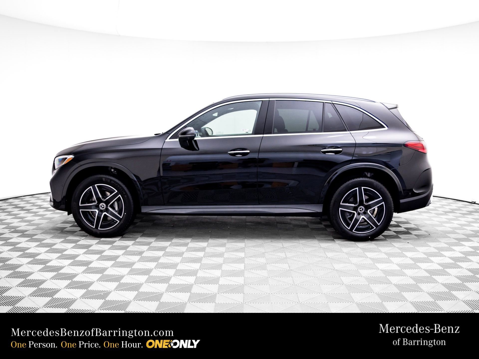 New 2026 Black Mercedes-Benz GLC 300 image 47