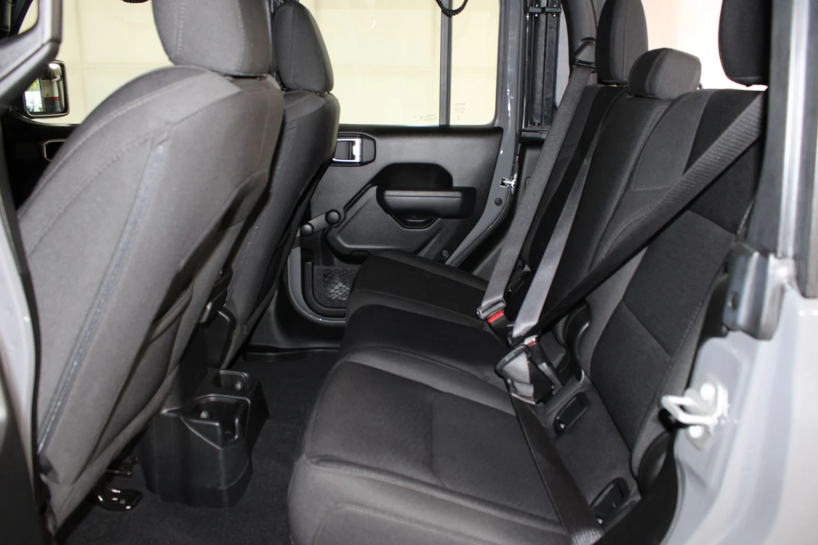 Used 2023 Gray Jeep Sport image 15