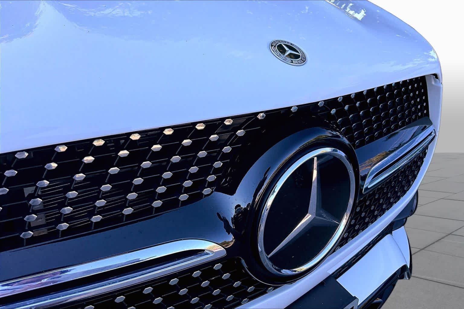 Used 2023 Polar White Mercedes-Benz GLE 450 image 29