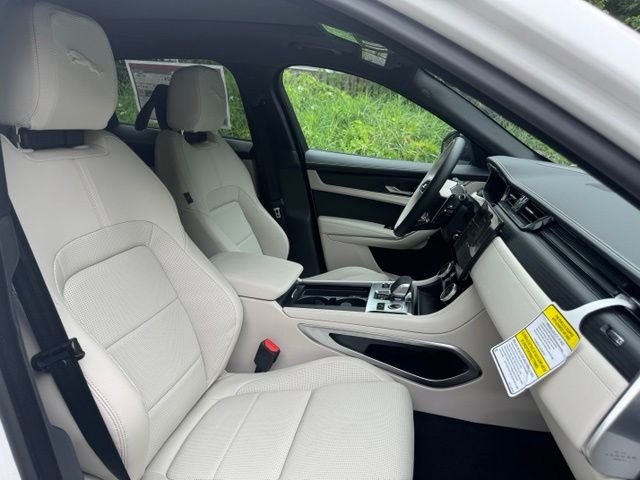2026 Jaguar F-Pace R-Dynamic S - Photo 20