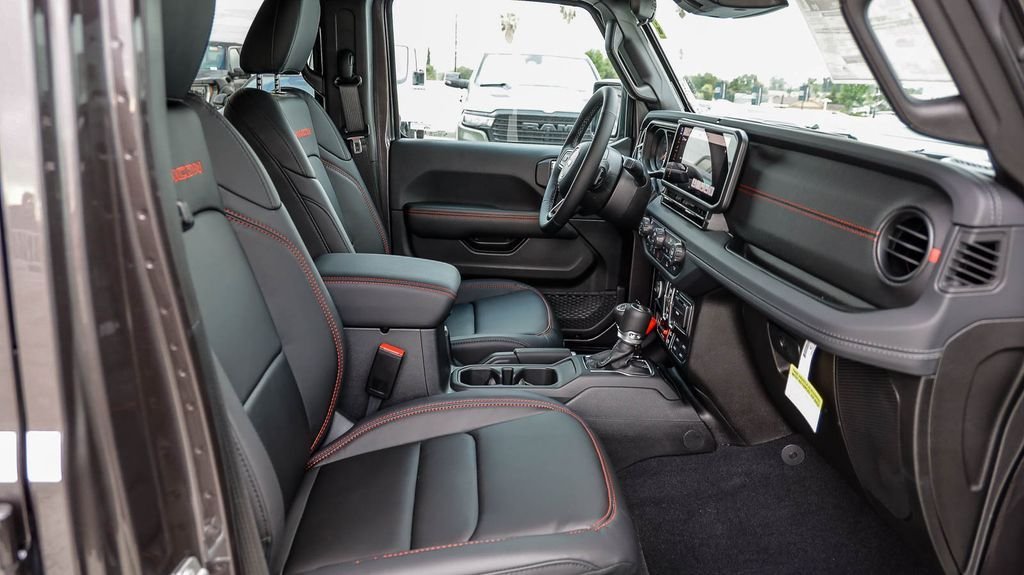 New 2026 Crystal Metallic Jeep Rubicon image 21