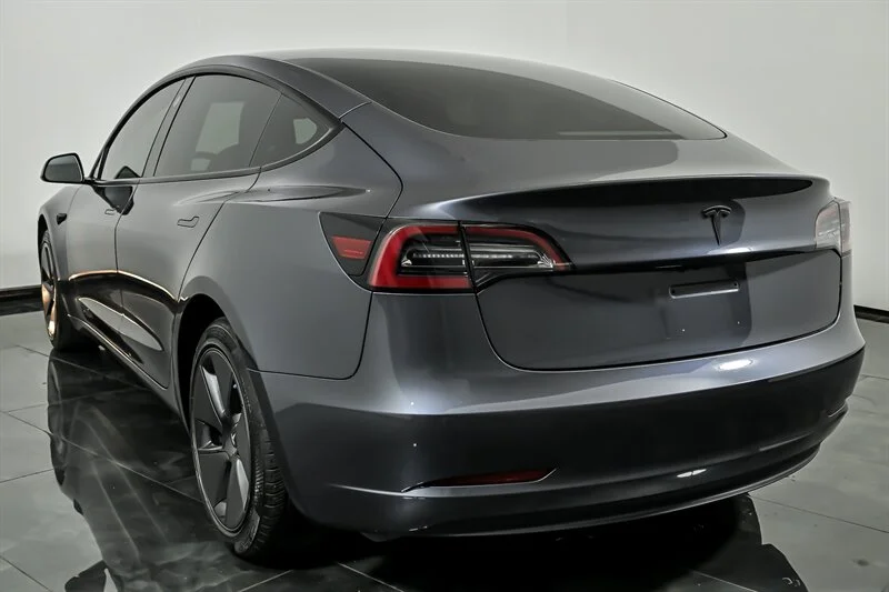 Used 2023 GRAY Tesla  image 7