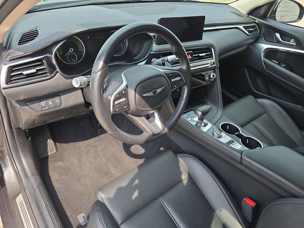 2025 GENESIS G70 Standard - Photo 21